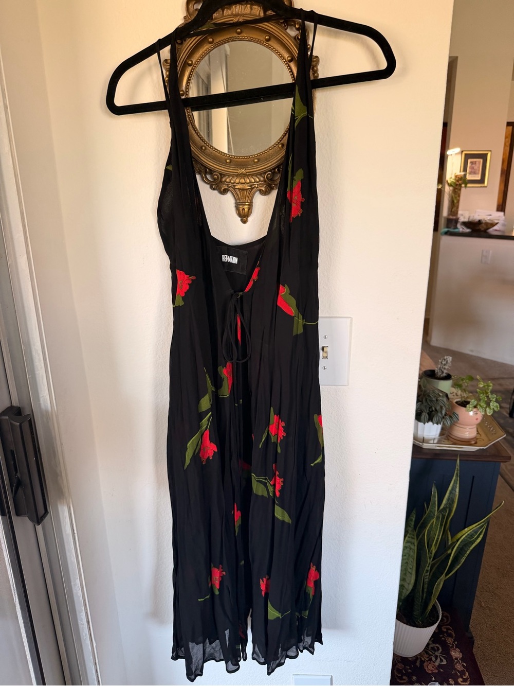 Reformation Black Red Floral Backless Tie Front
Midi Dress Size